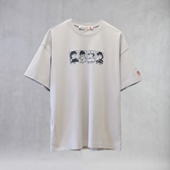 Front view of ITIZ Tsubasa grey t-shirt with character lineup print