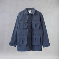 "کت سافاری Mamoot جلو، رنگ دودی با دوخت تمیز و طراحی ساده"